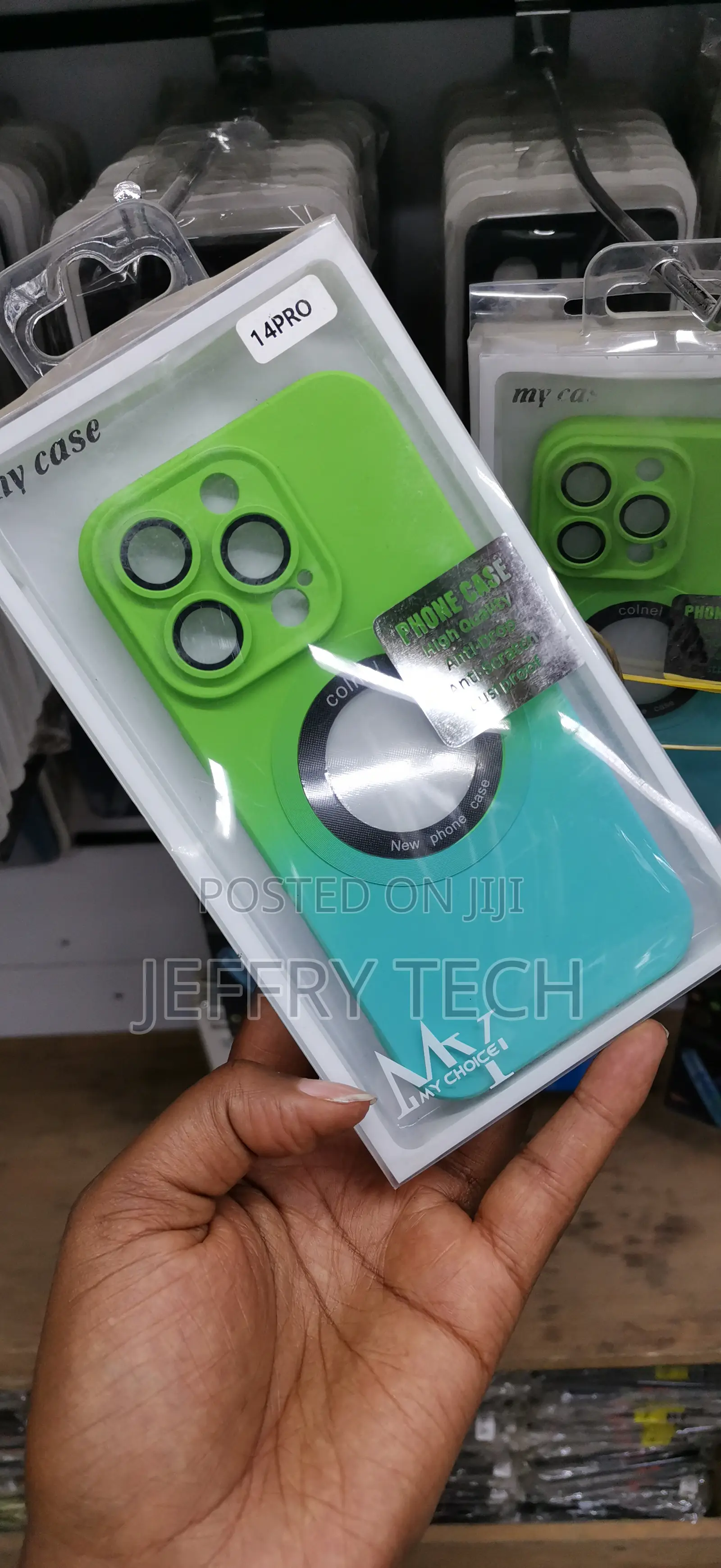Homo Colnel iPhone 14 Pro Magsafe Case in-Built Lens Cover and Logocut