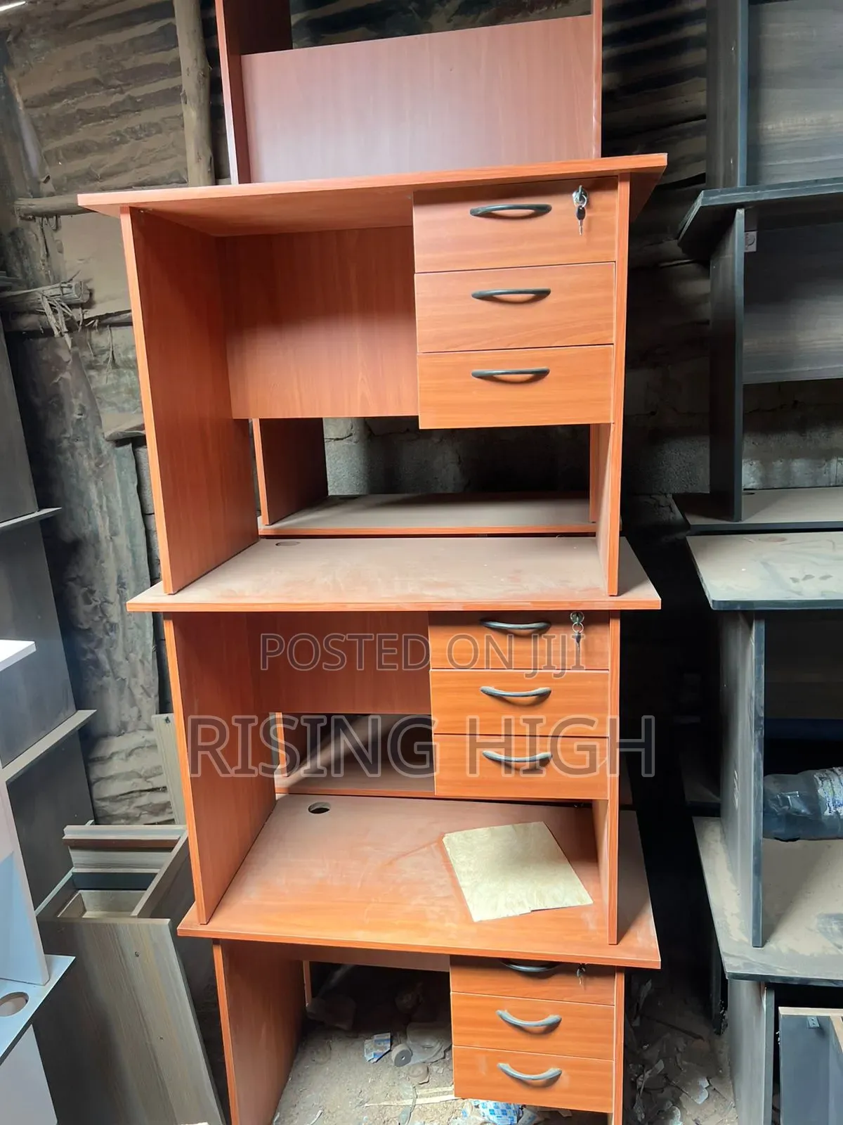  1m Office Table – Space Saving