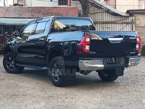 Toyota Hilux 2019 Black