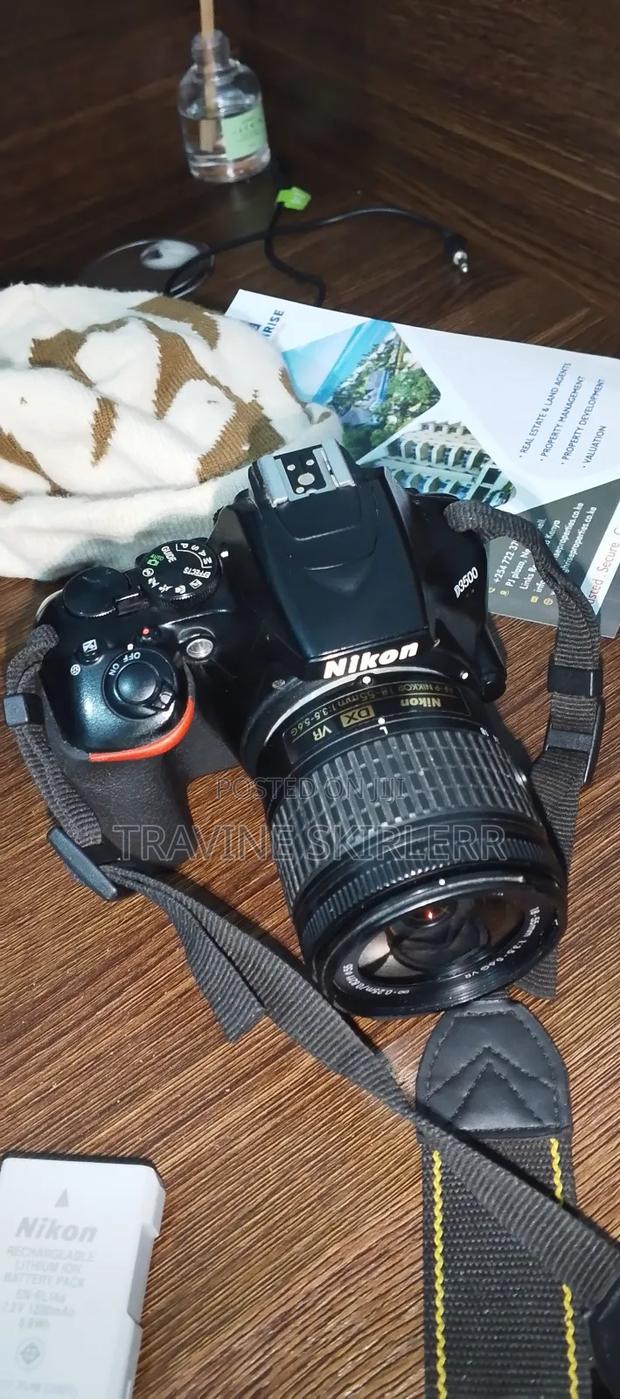 Nikon D3500 - thumbnail 4