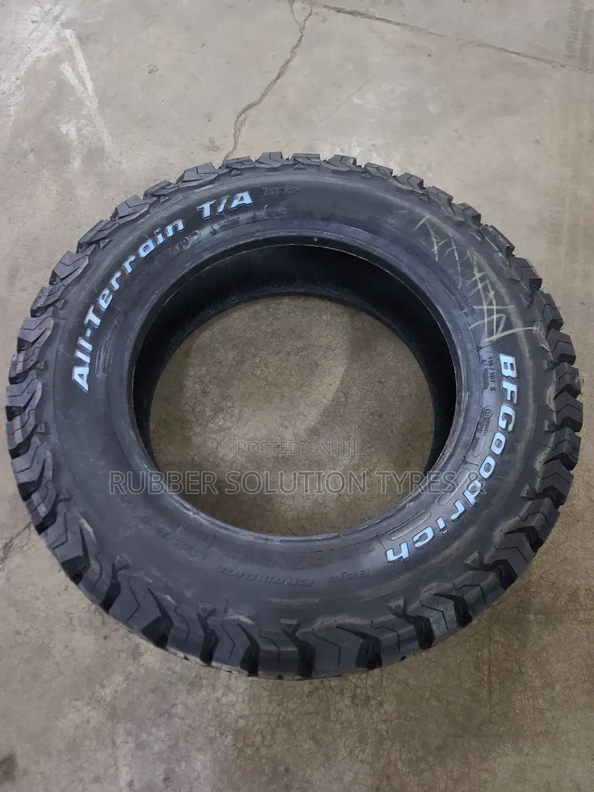 225/70 R17 Bf Goodrich Tyres a/Tk02 Made in U.S.A