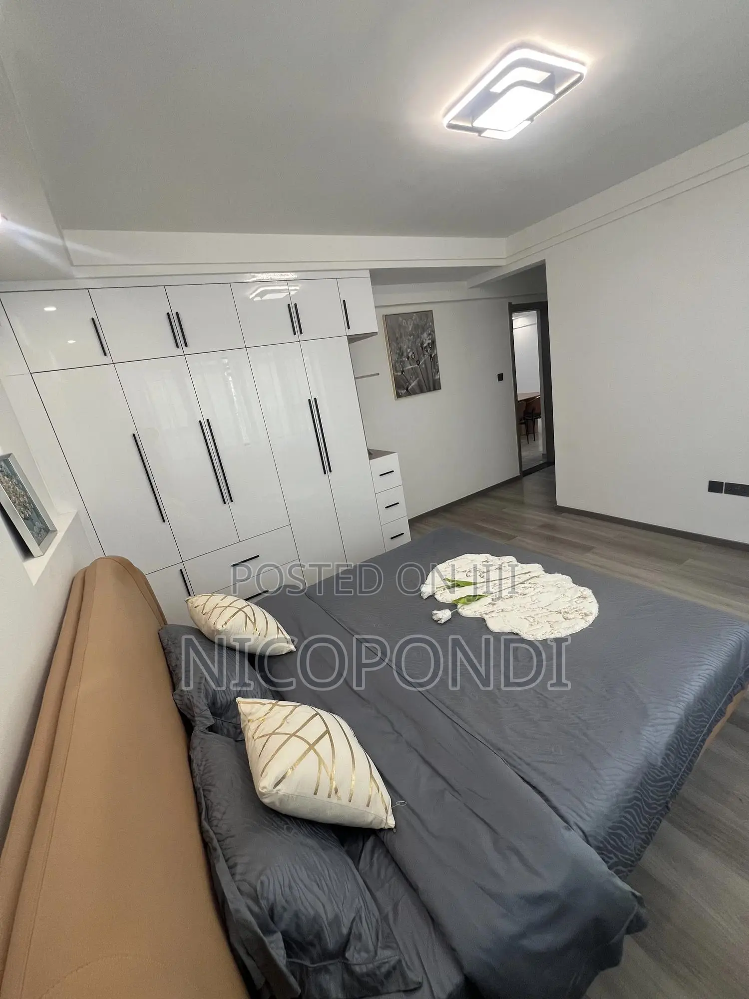 2bdrm Apartment in Lavington, Valley Arcade for sale