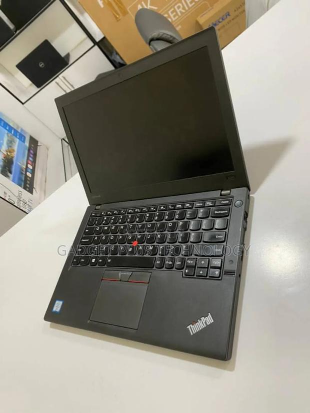 Laptop Lenovo ThinkPad X260 8GB Intel Core I5 SSD 256GB - main view
