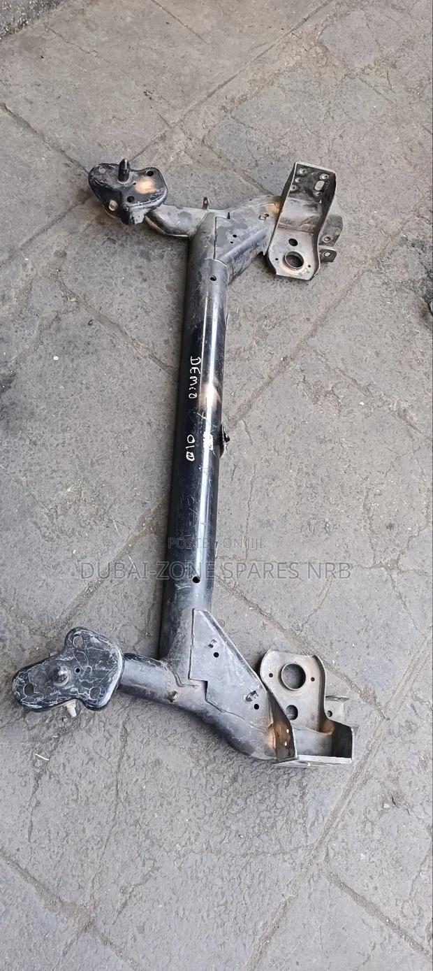 Rear Beam Mazda Demio 2005. - thumbnail 2