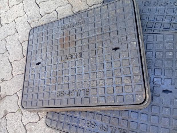 Heavy Duty 600by450 Manhole Cover - thumbnail 2