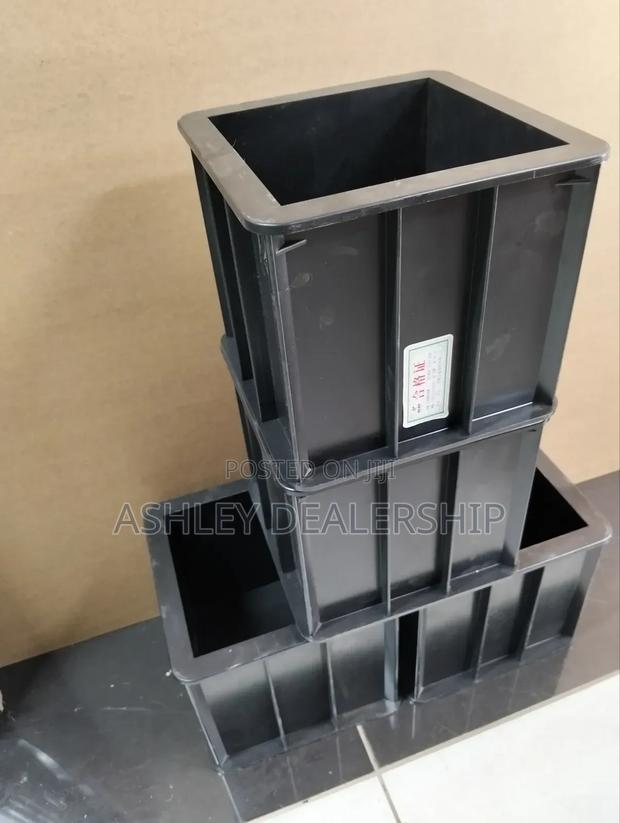 Plastic Cube Moulds