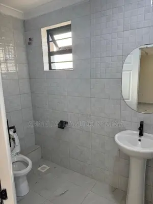 4 Bedroom Maisonette With Sq