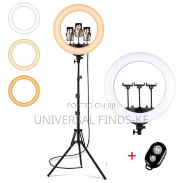 Ring Light With 3 Phone Holders - thumbnail 2