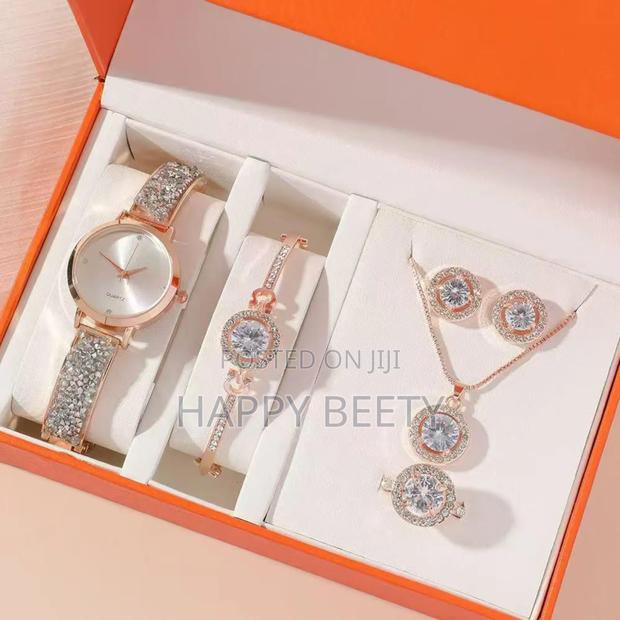 Beautiful Luxurious Ladies Gift Set - main view