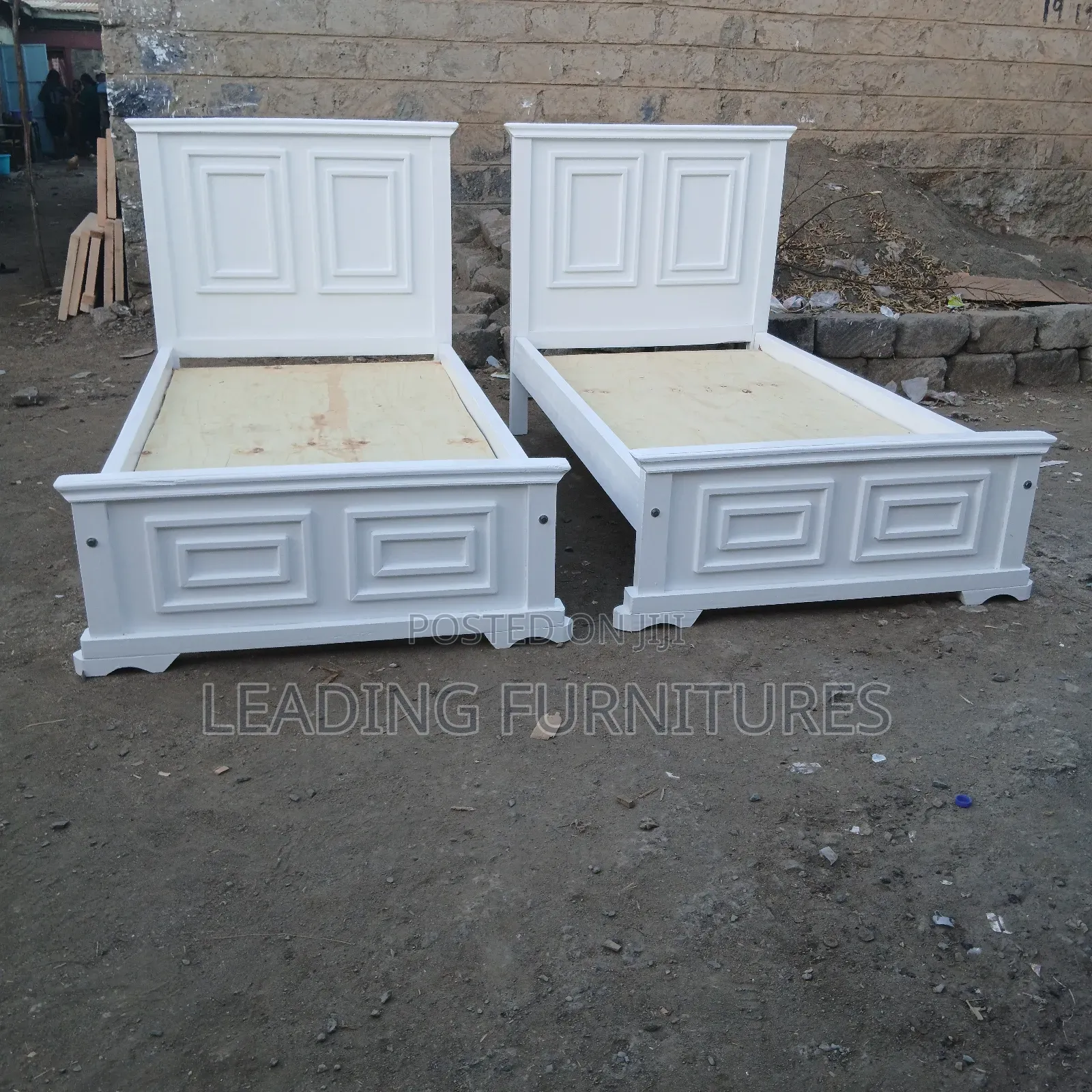 4x6 Board Bed White