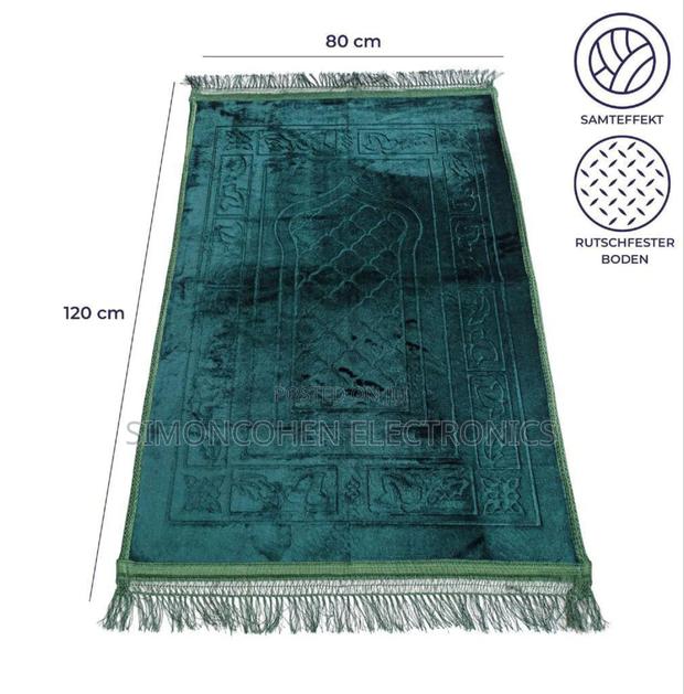 Velvet Islamic Prayer Mat - thumbnail 3
