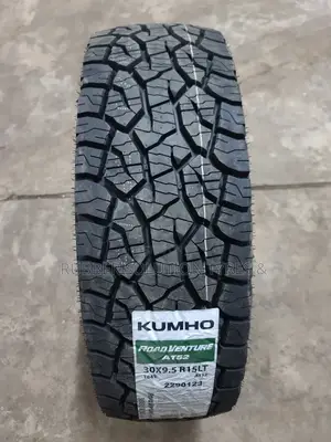 30x9.5 R15 Kumho Tyres Road Venture a/T52 All-Terrain