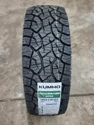 30x9.5r15 L/T Kumho Tires [A/T52 Road Venture ]