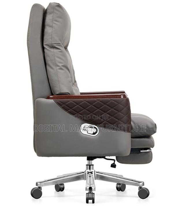 Grey Boss Chair With Footrest - thumbnail 2