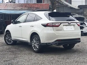 Toyota Harrier 2019 White