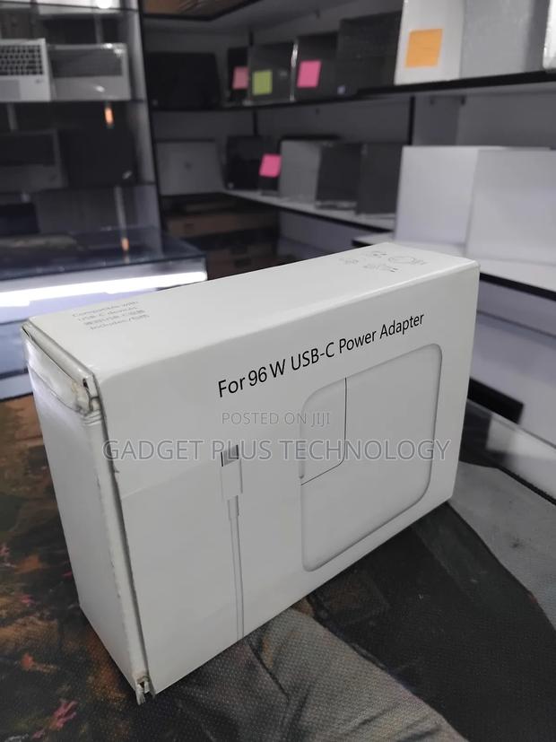 Apple 96w Usb-C Power Adapter - thumbnail 3