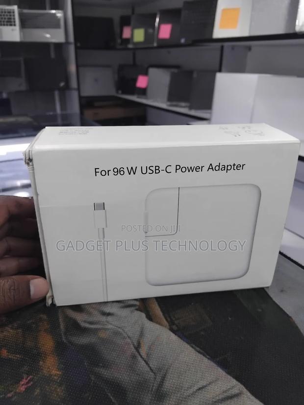 Apple 96w Usb-C Power Adapter - thumbnail 4