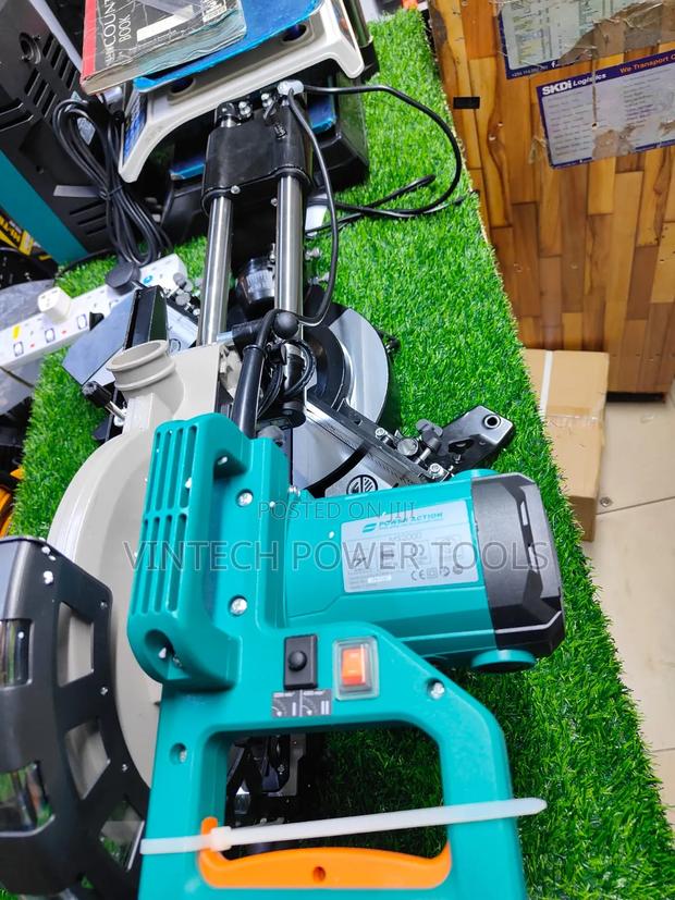 Sliding Miter Saw