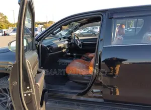 Toyota Hilux 2022 Black