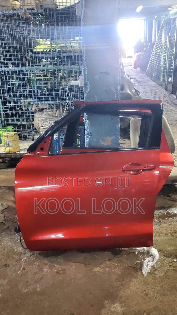Suzuki Swift 2019 Rear Doors - thumbnail 2