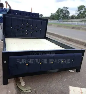 Lavish Classy 5 by 6 Mocket Bed