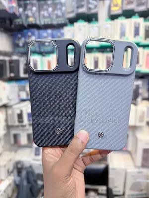 iPhone 17 Pro Max Spigen Case