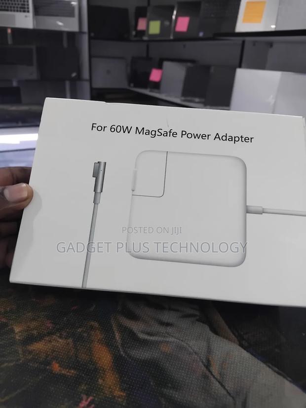 Apple 60w Magsafe Power Adapter - main view