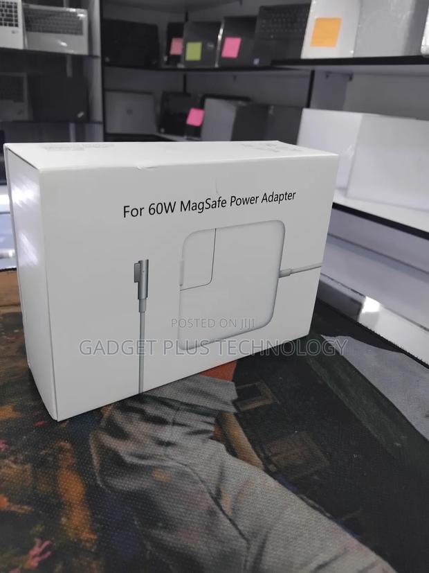 Apple 60w Magsafe Power Adapter - thumbnail 2