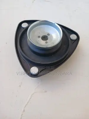 Toyota Auris Shock Mount