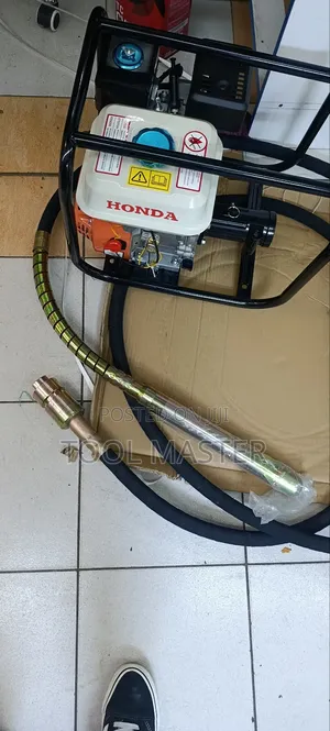 Honda Concrete Vibrator/Petrol Engine Concrete Vibrator