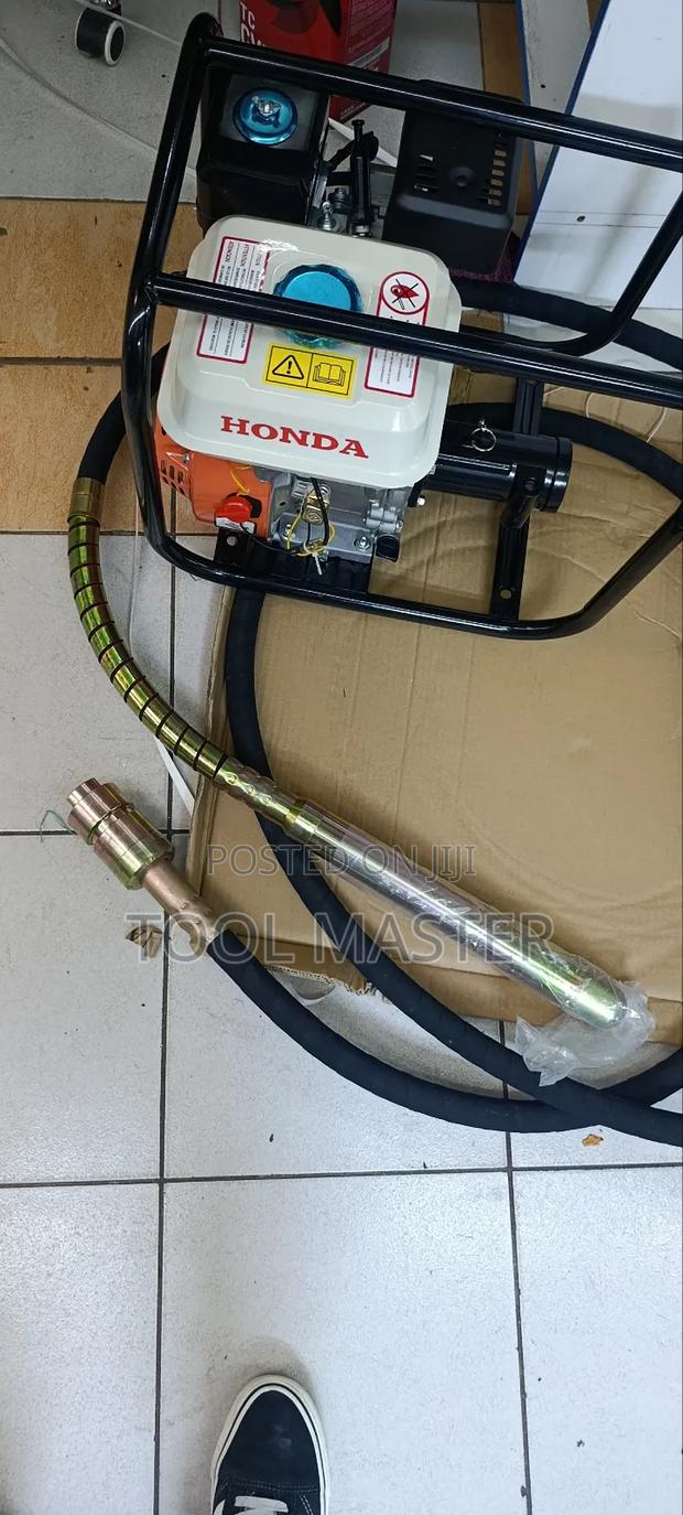 Honda Concrete Vibrator/Petrol Engine Concrete Vibrator - thumbnail 3