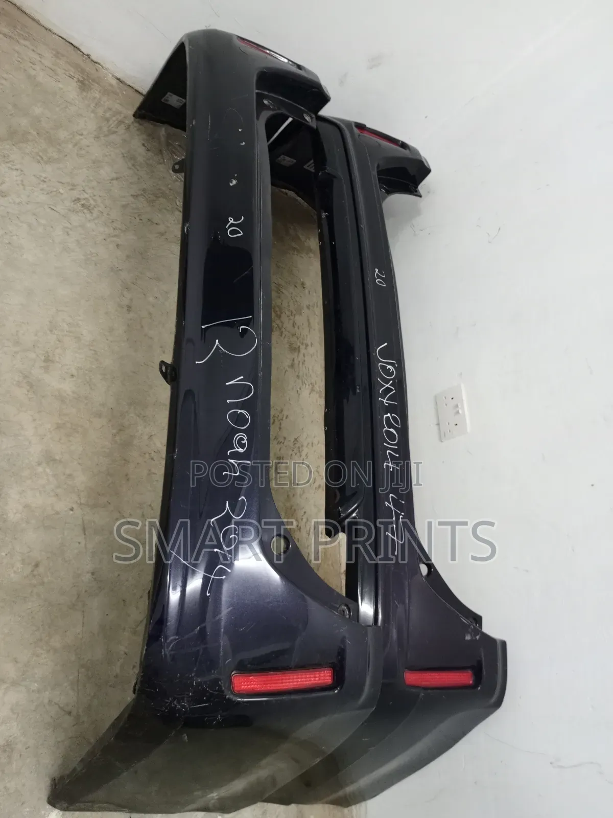 Clean Ex Japan Toyota Noah 2014 Back Bumper in Good Condition