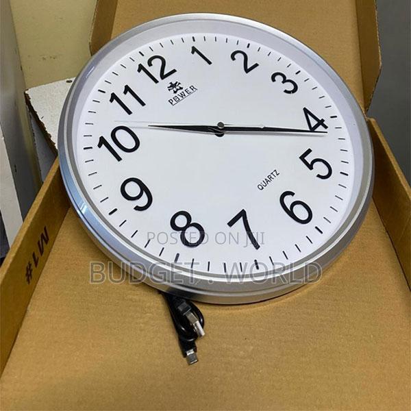 Wi-Fi Streaming and Remote Live Broadcasting Clock Security Cam