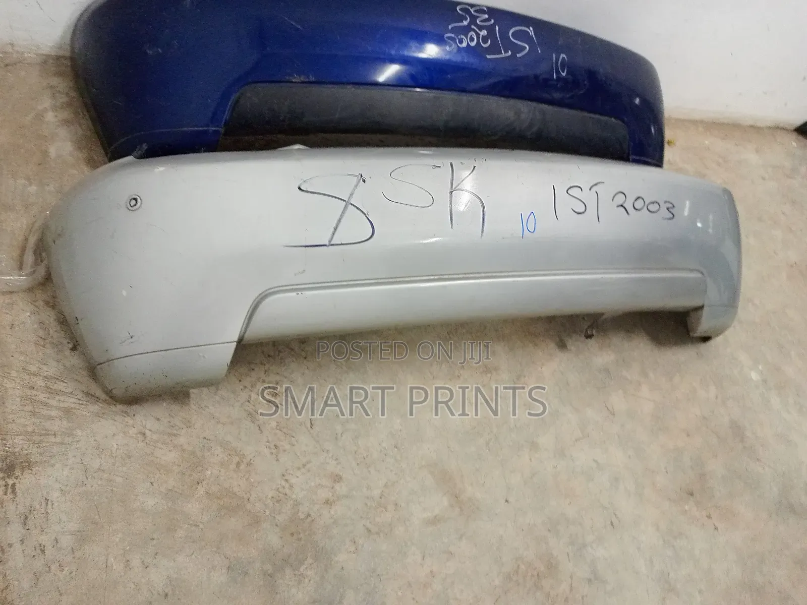 Ex Japan Toyota Ist 2003 Back Bumper in Good Condition