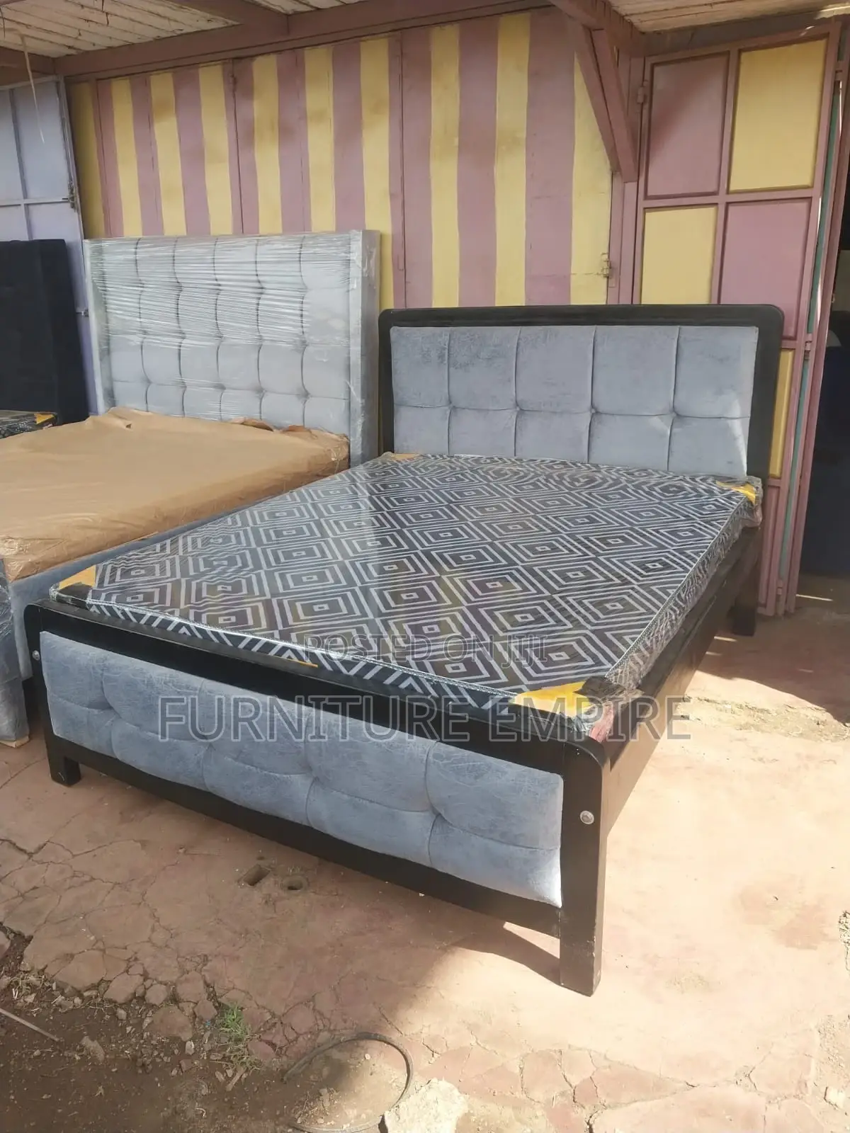 Graceful Mocket 5 by 6 Bed