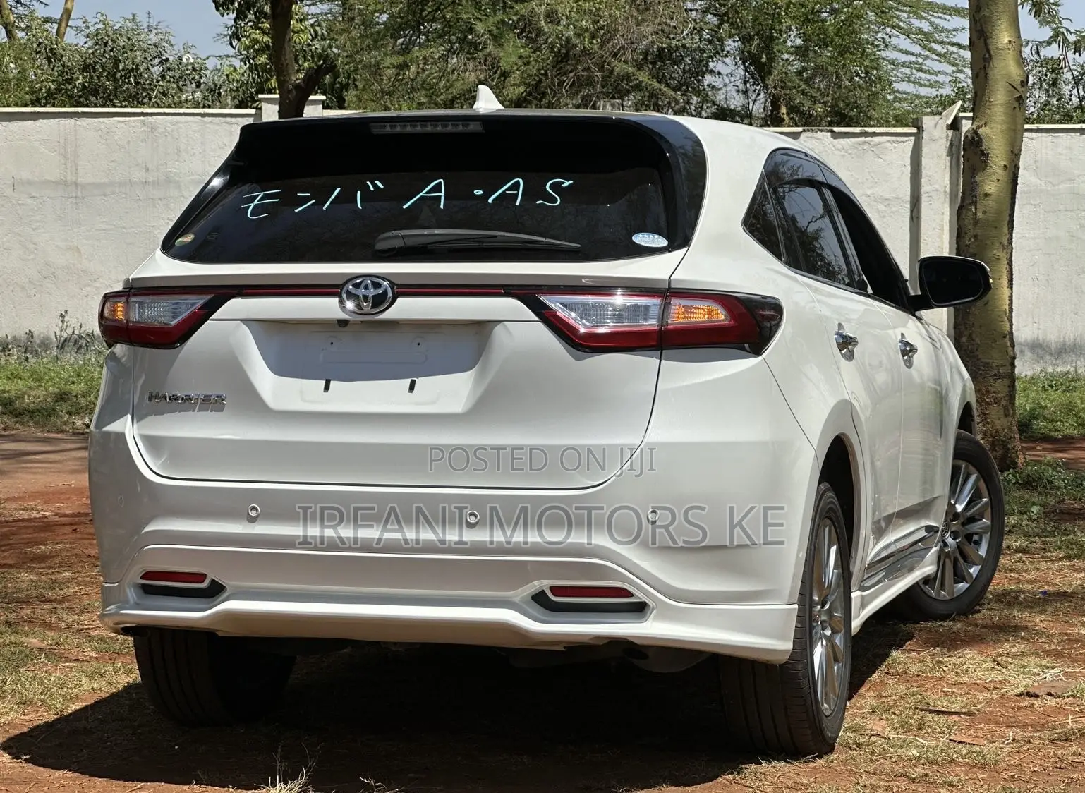 Toyota Harrier 2.0 2019 White