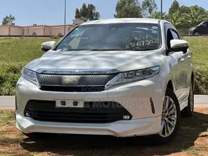 Toyota Harrier 2.0 2019 White