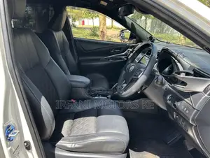 Toyota Harrier 2.0 2019 White