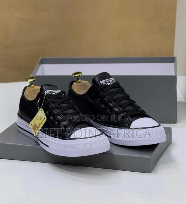 All Star Leather Converse Shoes In Black. - thumbnail 2
