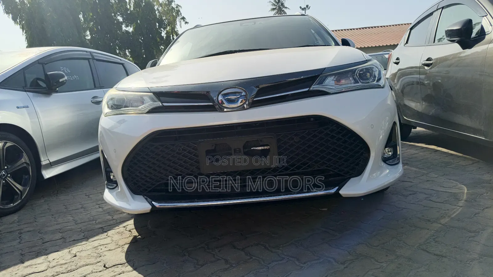 Toyota Corolla Fielder 1.5 Petrol AWD 2018 White