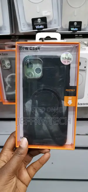 Syteria Apple iPhone 11 Pro Max Leather Case With Magsafe