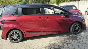 Toyota Sienta 1.5 AWD (6-seater) 2019 Maroon