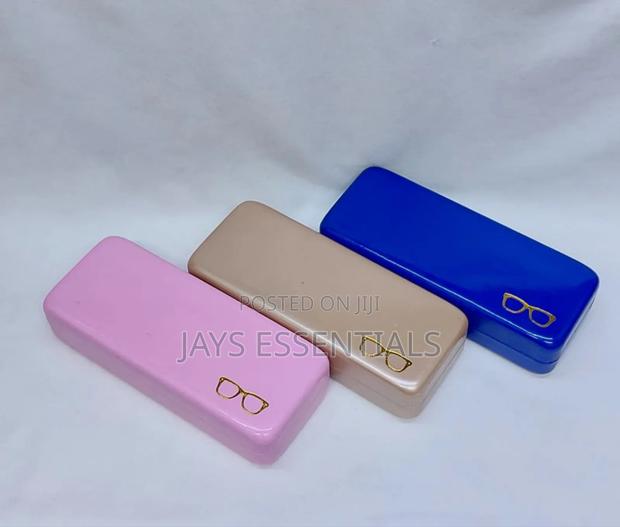 Magnetic, Hard Cover Eyeglass Case - thumbnail 6