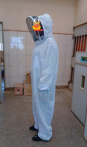 Bee Suit .Honey Harvesting Protective Suit - main view