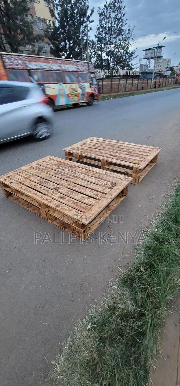 5by6 Blazed Finish Pallet Bed- Durable and Affordable.02 - thumbnail 3