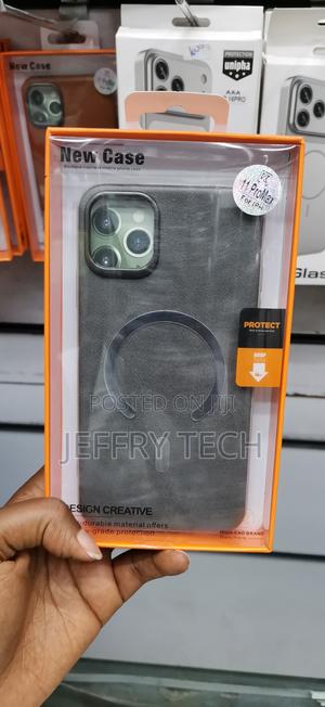 Jaroie iPhone 11 Pro Max Leather Back Case Compatible With Magsafe - thumbnail 2