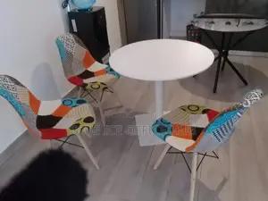 Imported Round Dining Table/Chairs