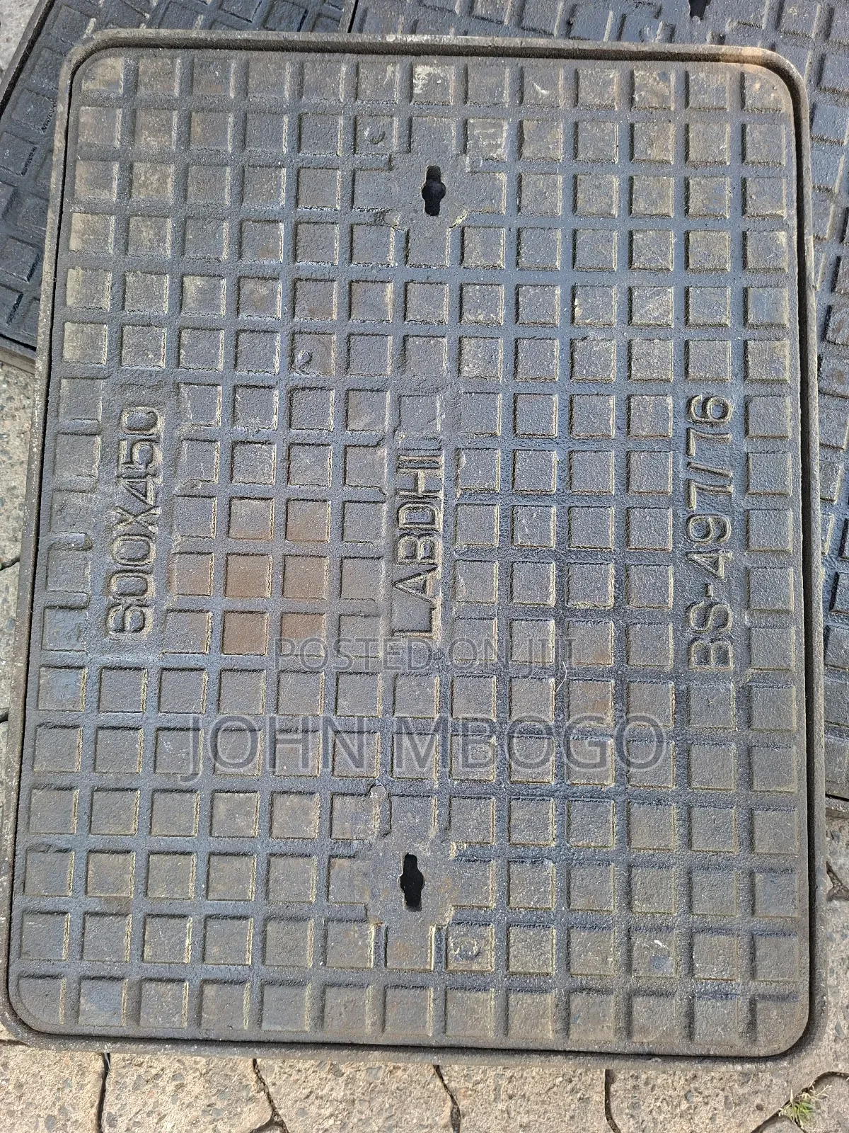 Heavy Duty Manhole Cover 450mmx600mm.
