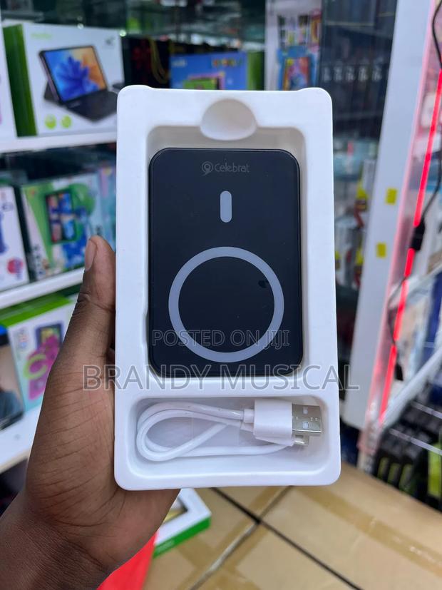 Celebrat 5000mah Wireless Powerbank - thumbnail 2
