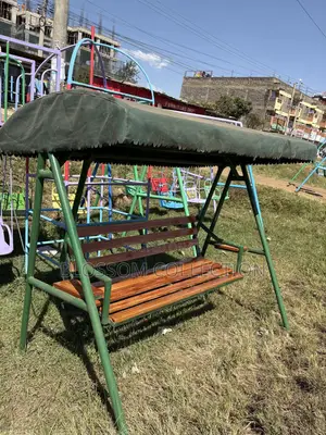 Outdoor Garden Swing/4 Seater/Homes an Gardens